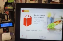 Kasy samoobsługowe będą coraz częstszym widokiem w sklepach sieci Biedronka (fot. wiadomościkosmetyczne.pl)