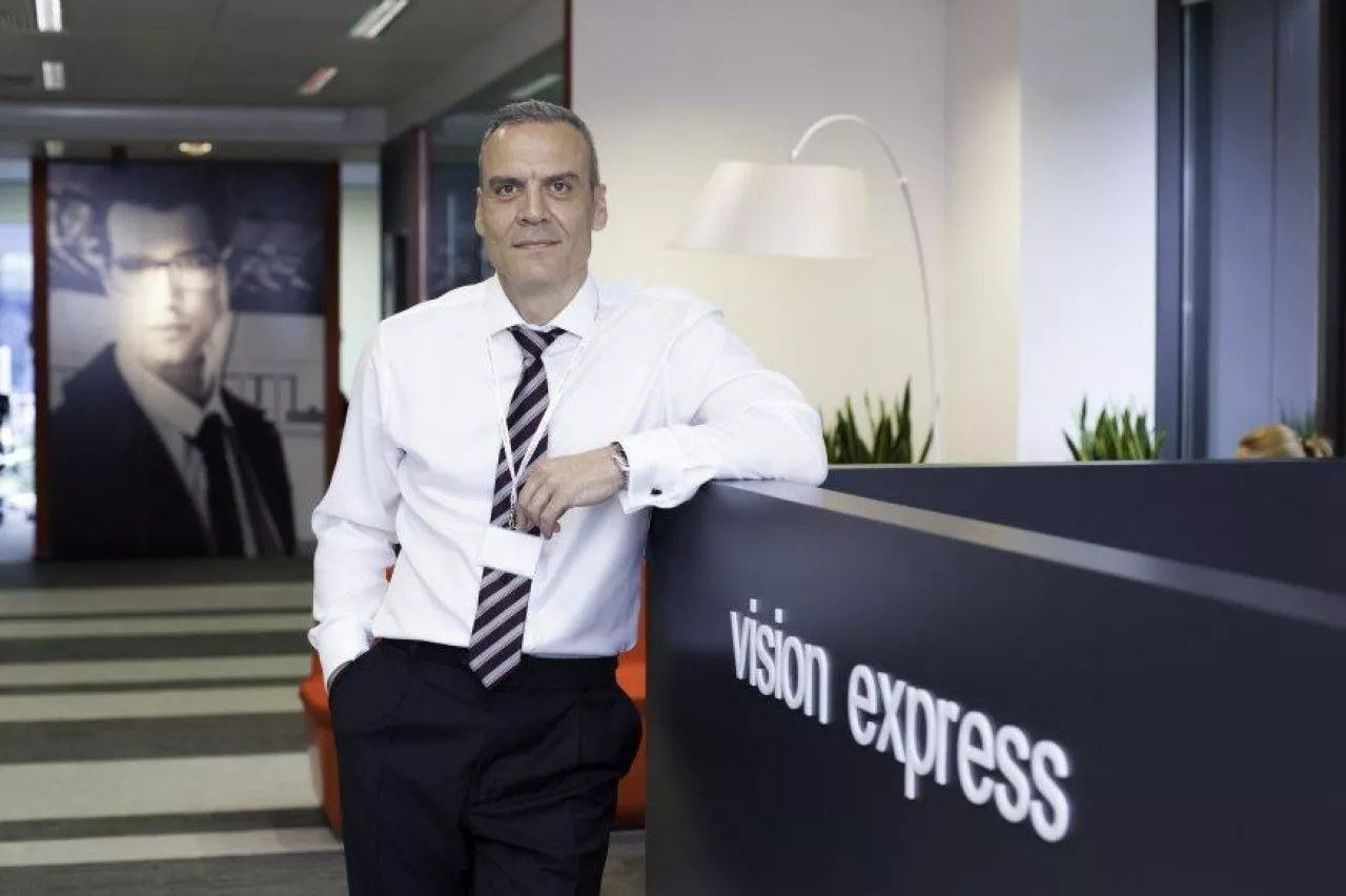 Thanos Iliopoulos, dyrektor zarządzający Vision Express (Vision Express)