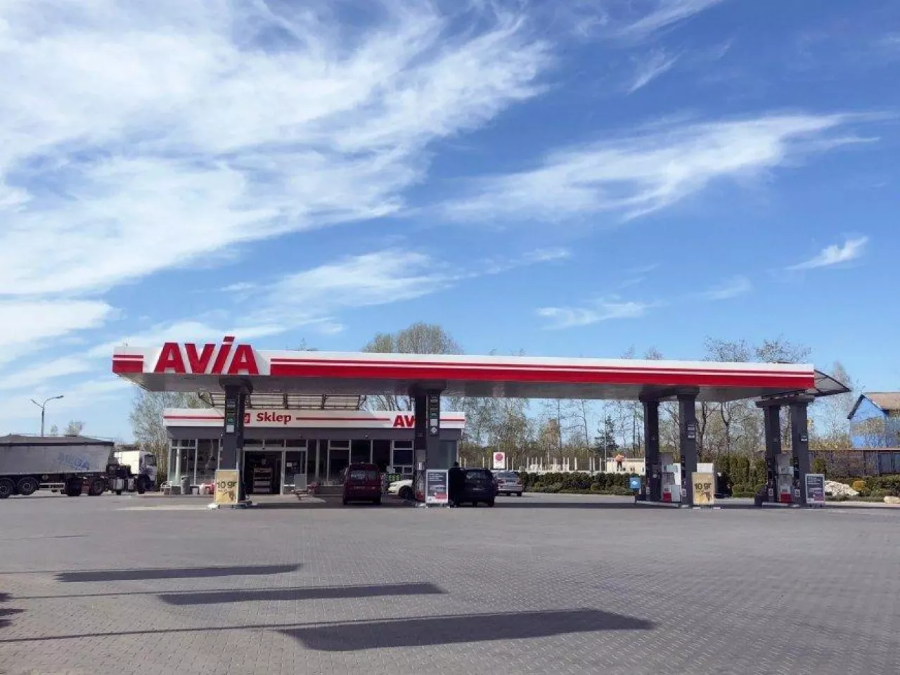 Stacja AVIA w Dąbrowie Górniczej ()