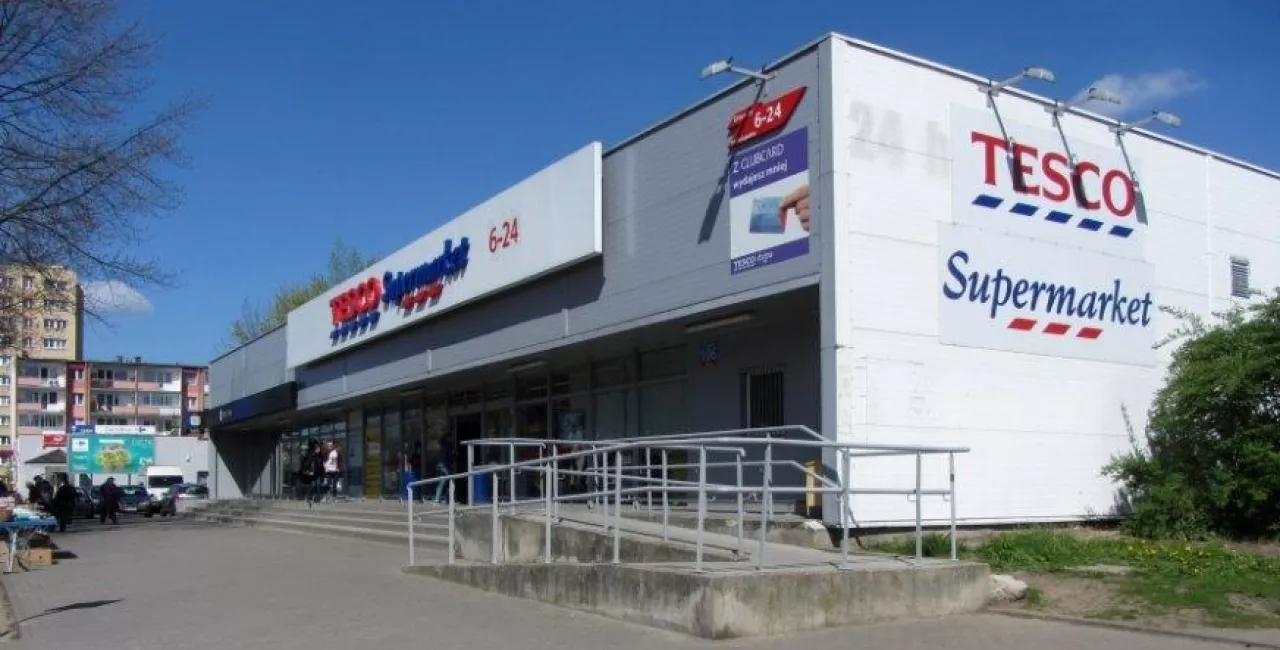Tesco Supermarket w Łodzi przy ul. Retkińskiej (fot. Konrad Kaszuba)