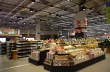 Hipermarkety rzadziej wybierane, jako miejsce zakupów uzupełniających wśród klientów dyskontów i supermarketów. (wiadomoscihandlowe.pl)