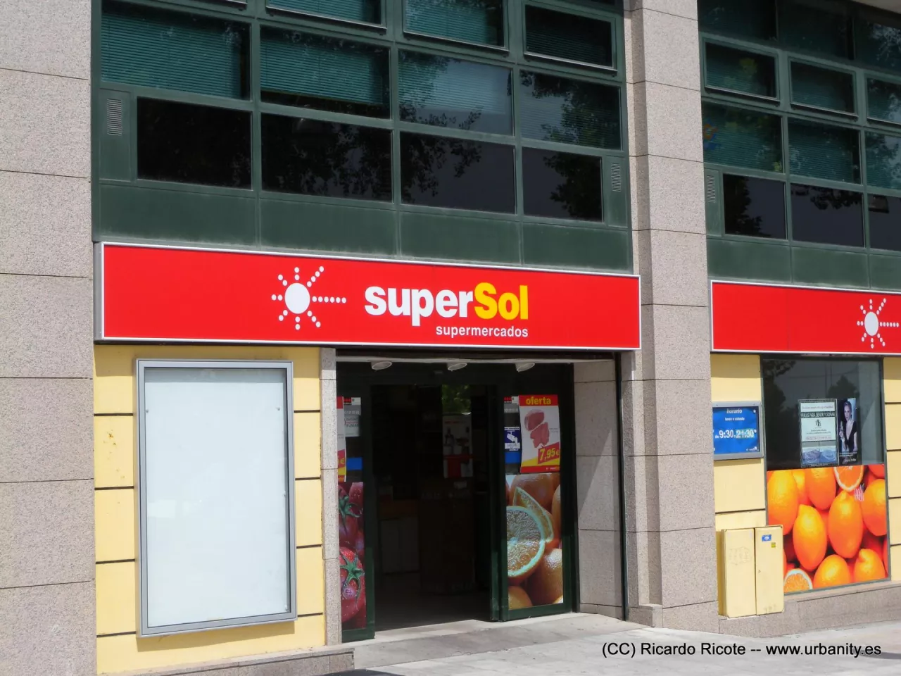 Sklepy Supersol trafiły pod skrzydła Carrefoura (Flickr.com/Ricardo Ricote Rodríguez)