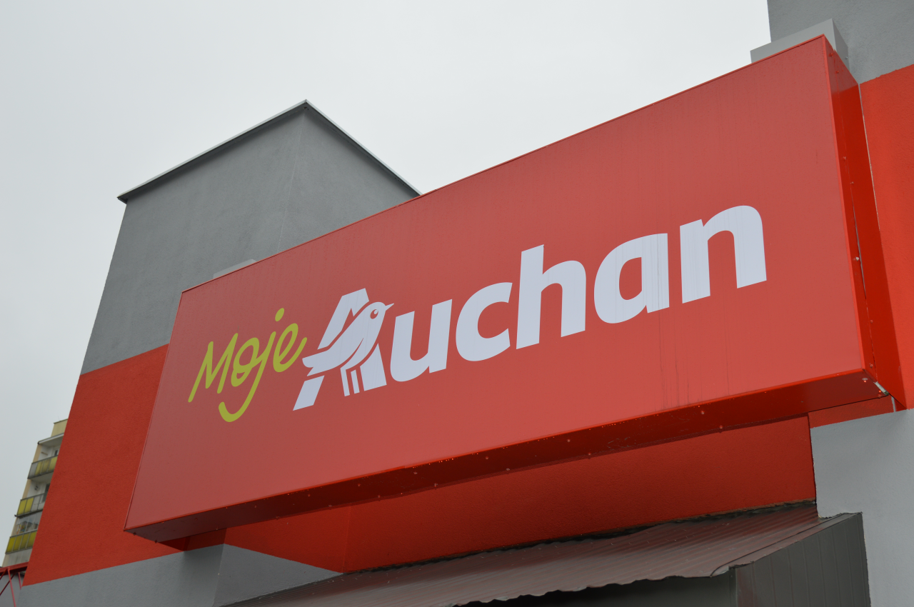Na zdj. sklep sieci Moje Auchan (fot. wiadomoscihandlowe.pl)