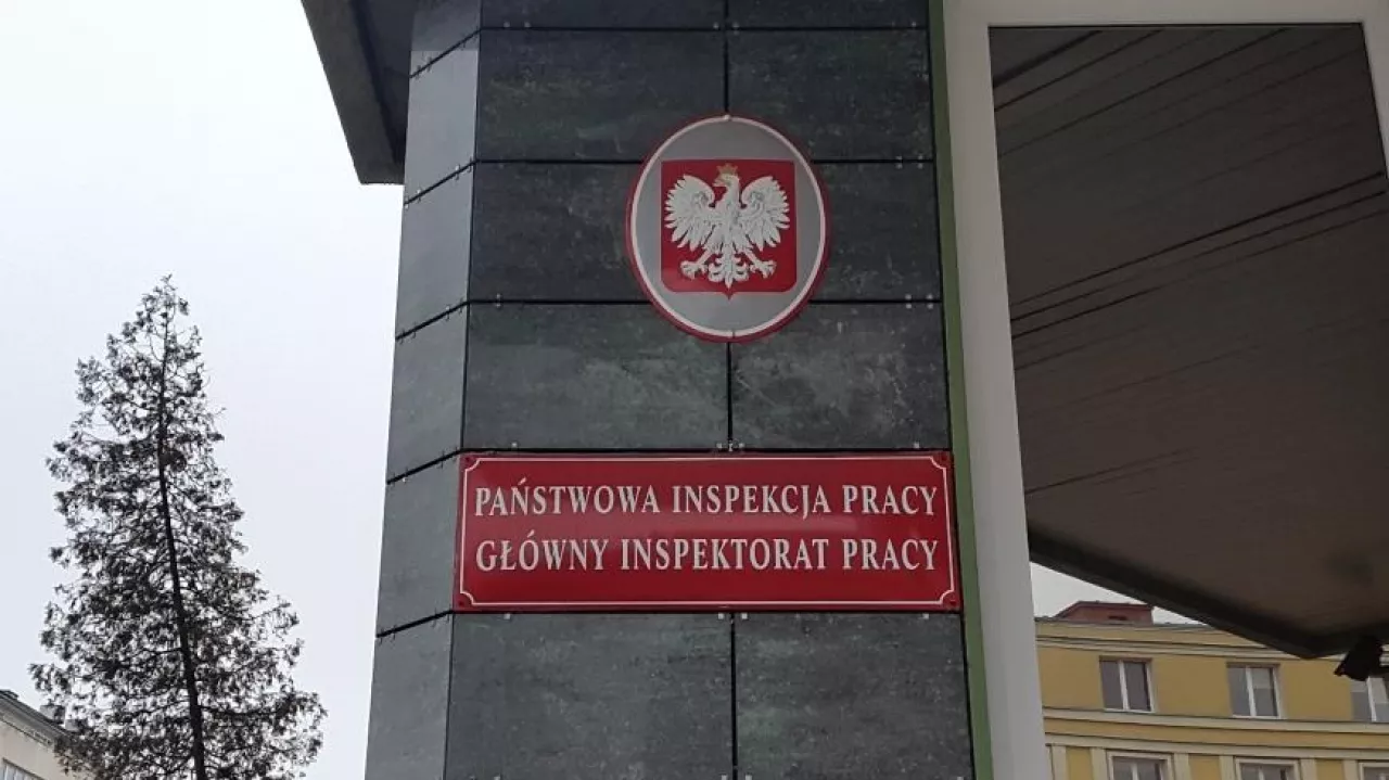Na zdj. siedziba Państwowej Inspekcji Pracy (fot. wiadomoscihandlowe.pl)