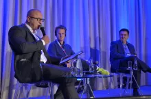 Paneliści podczas debaty o e-grocery podczas Retail &amp; FMCG Congress 2020 (wiadomoscihandlowe.pl)