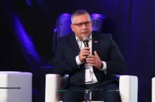 Krzysztof Tokarz, prezes GK Specjał, podczas Retail &amp; FMCG Congress 2020 (wiadomoscihandlowe.pl)