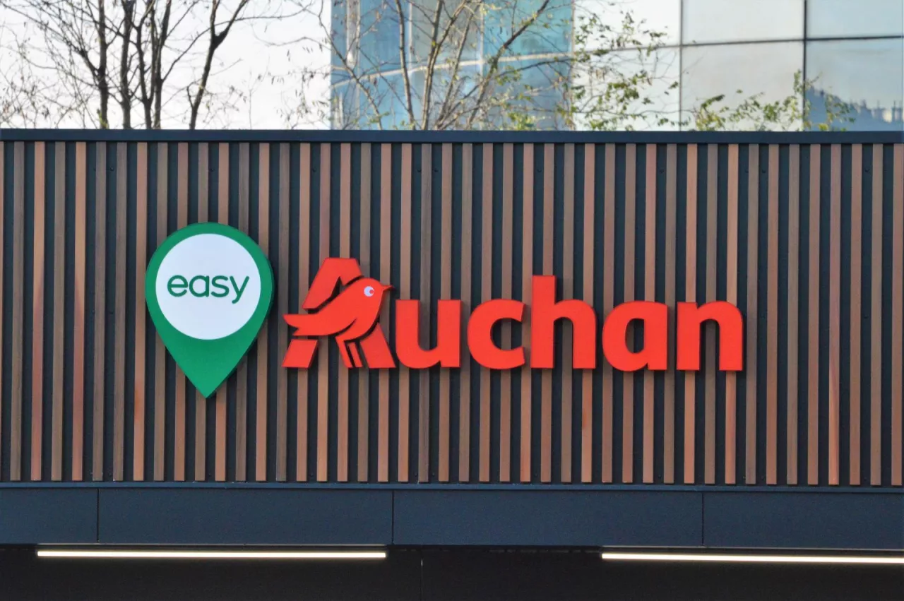 Easy Auchan, nowy format sklepu convenience na stacji paliw BP (wiadomoscihandlowe.pl)