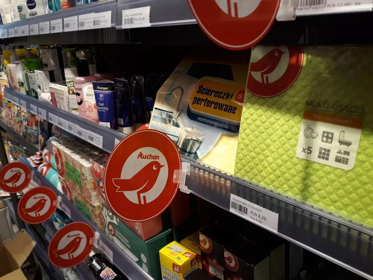 Easy Auchan, nowy format sklepu convenience na stacji paliw BP (wiadomoscihandlowe.pl)