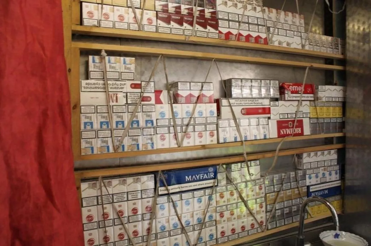 Nielegalny przemyt i produkcja papierosów to nieustająco poważny problem (fot. Flickr, na lic. CC BY 2.0)