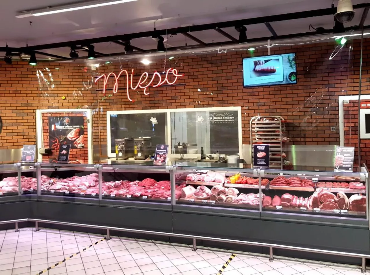 Targ Mięsny w hipermarkecie Carrefour (mat. prasowe)