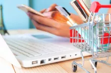 Liczba transakcji w branży e-commerce może w tym roku wzrosnąć o 40 proc. (fot. adobe stock)
