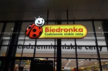 Sklep sieci Biedronka w Warszawie (wiadomoscihandlowe.pl)