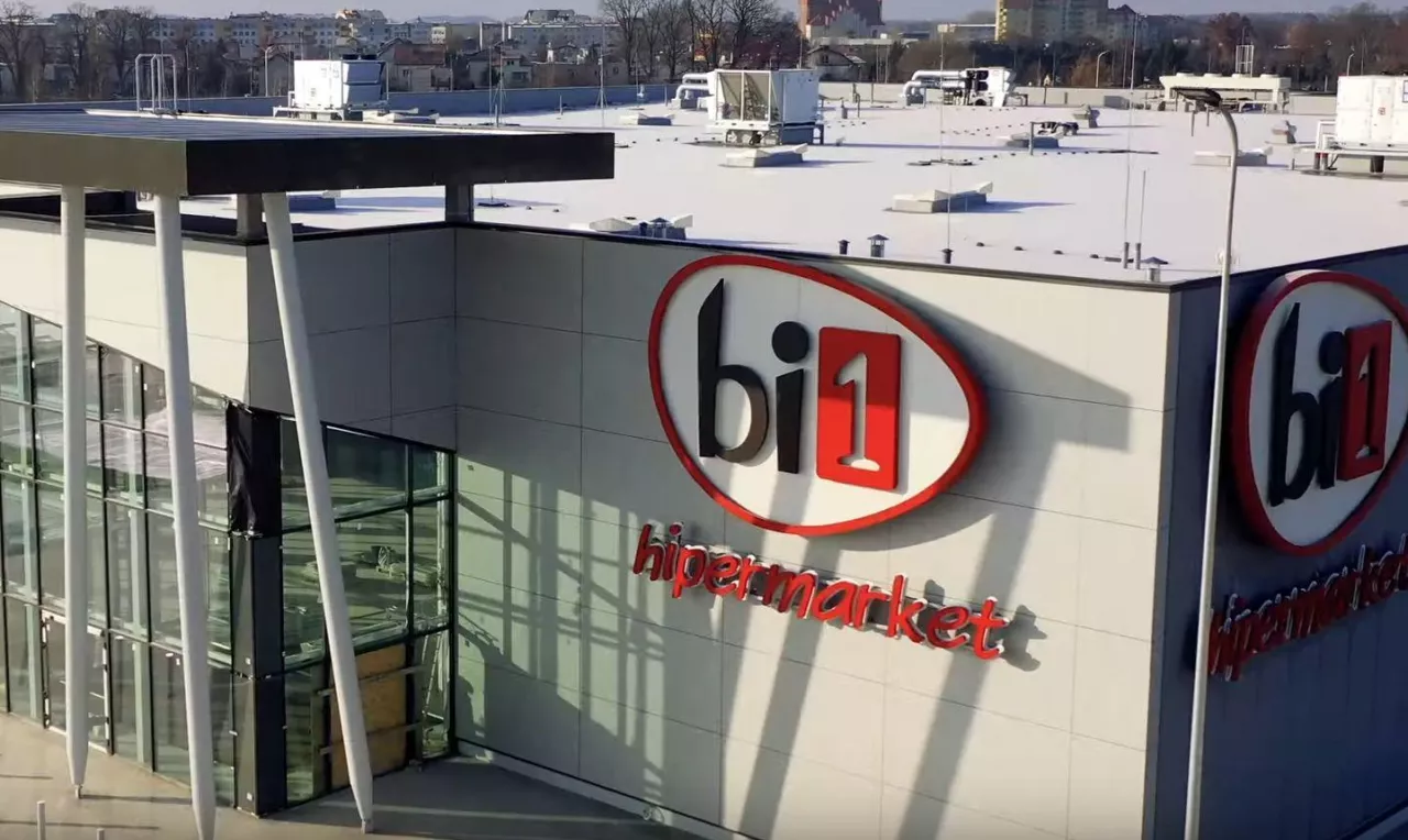 Grupa Schiever otworzyła w Ełku swój ósmy hipermarket pod szyldem Bi1 (youtube/mirbud)