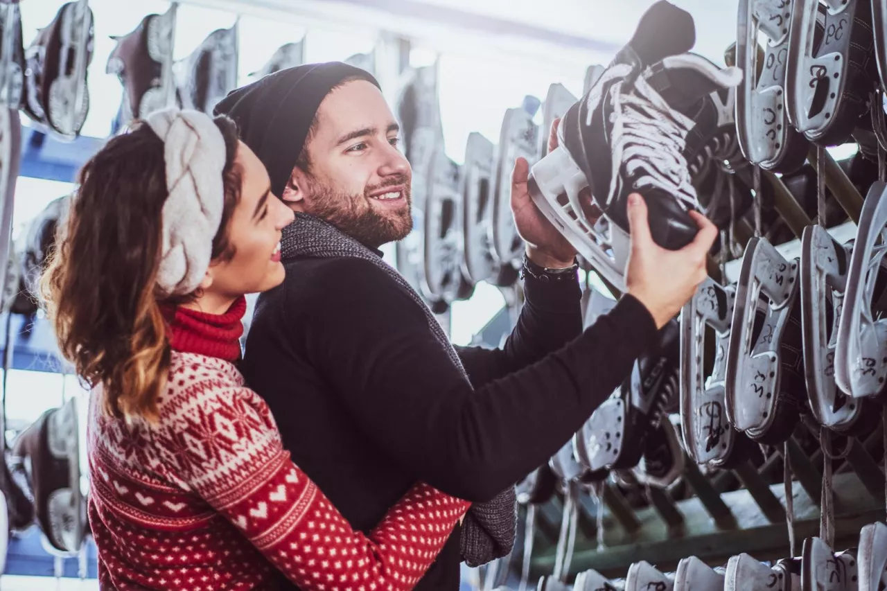 W lutym Polacy kupowali dużo odzieży i sprzętu sportowego (Shutterstock)