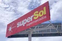 Carrefour planuje szybki rebranding przejętych sklepów Supersol w Hiszpanii (fot. Shutterstock)