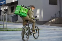 Uber Eats (fot. Shutterstock)