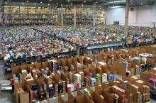 Amazon może wykorzystać dyskonty stacjonarne do opróżniania magazynów (autor: Álvaro Ibáñez, żródło; wikipedia/flickr, cc-by-2.0.)