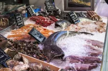 Konsumenci coraz chętniej wybierają ryby i owoce morza z certyfikatem. Stanowią one 10 proc. rynku (fot. pixabay)
