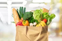 Konsumenci uważają produkty od lokalnych dostawców za świeższe i zdrowsze (Shuterstock)