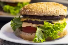 Wielka Brytania ograniczy reklamę fast foodów (pixabay.com)