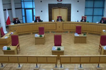Ogłoszenie wyroku przez TK w sprawie dotyczącej zakazu handlu w niedziele (fot. trybunal.gov.pl)