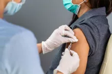Szczepionka być może staną się obowiązkowe dla pracowników handlu (fot. Shutterstock)