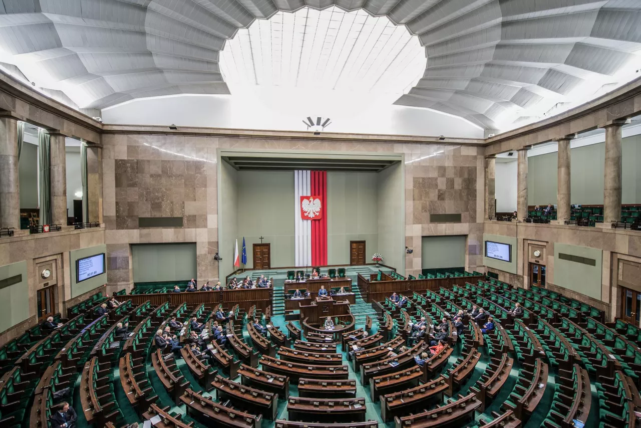 Na zdj. Sejm RP (fot. Fotokon / Shutterstock.com)