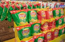Ekspozycja promocyjna Chipsów Lays w hipermarkecie (materiały własne)