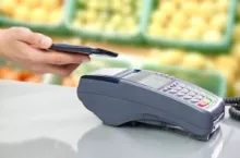 Polacy postrzegają płatności zbliżeniowe z wykorzystaniem telefonu jako wygodne i szybkie ()