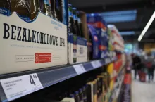 Piwo bezalkoholowe (fot. Łukasz Rawa/wiadomoscihandlowe.pl)