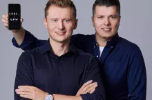 Założyciele serwisu LESS, od lewej Dawid Urban i Mateusz Oleksiuk (mat. prasowe)