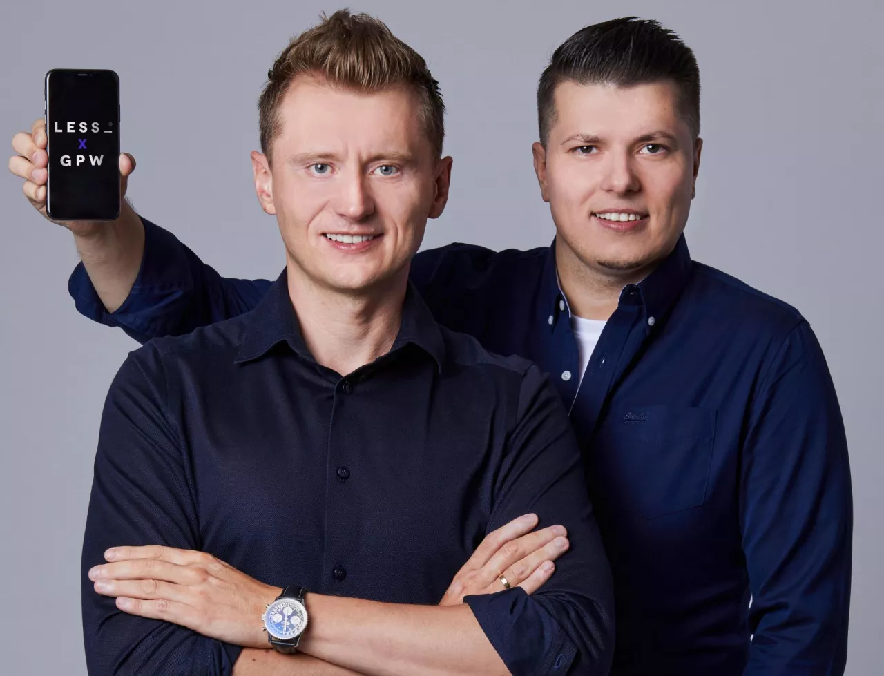 Założyciele serwisu LESS, od lewej Dawid Urban i Mateusz Oleksiuk (mat. prasowe)