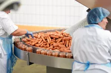 Producenci żywności płacą miliardy złotych do budżetu państwa (Shutterstock)
