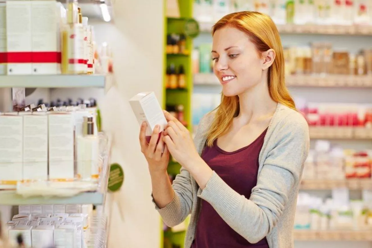 Polacy coraz częściej stosują zasady smart shoppingu (fot. Adobe)
