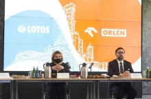 Na zdjęciu: Zofia Paryła, prezes zarządu Grupy Lotos i Daniel Obajtek, prezes zarządu PKN Orlen (Grupa Lotos)