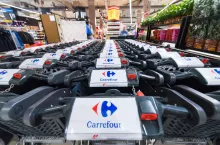 Carrefour to pierwsza sieć, która zdecydowała się na wypłatę własnego ”dodatku inflacyjnego” (wiadomoscihandlowe.pl)