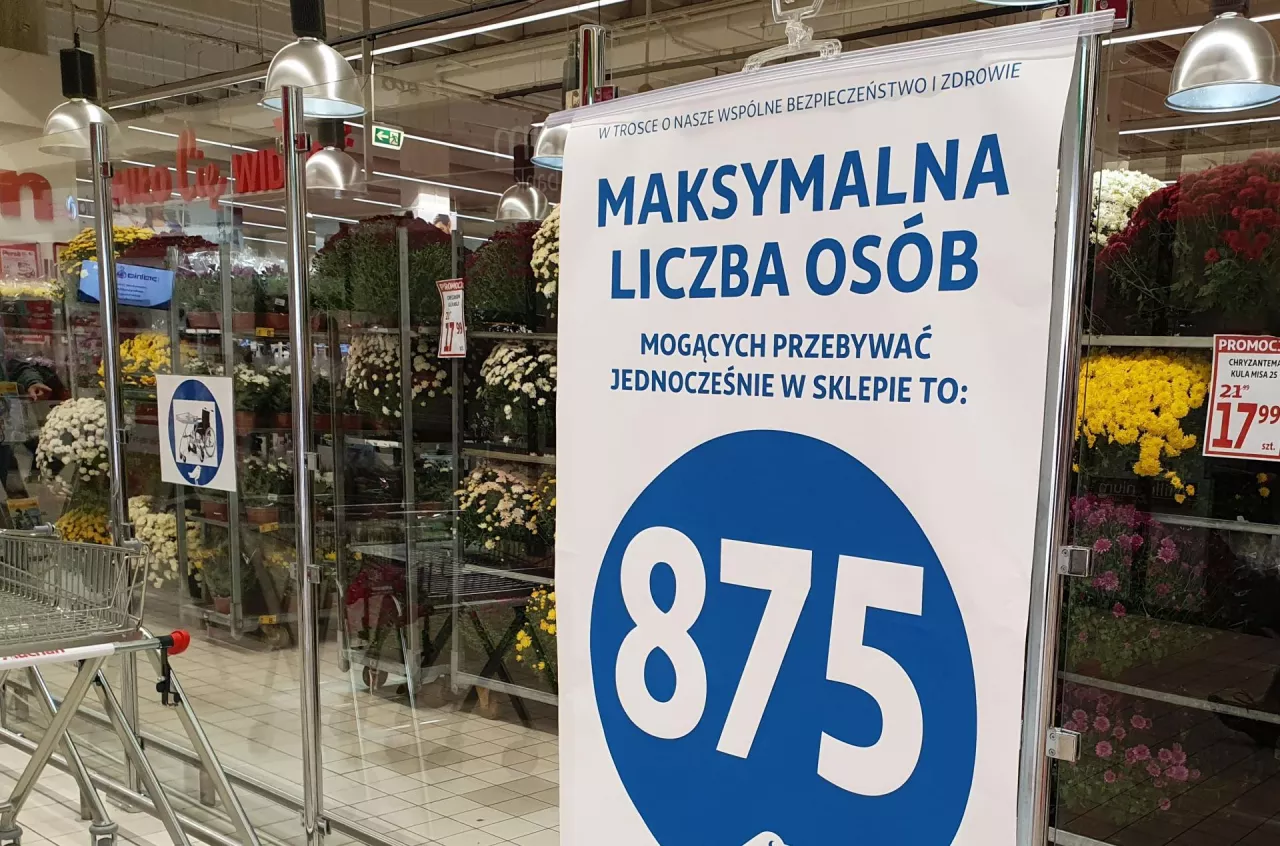 Limity klientów w sklepach (wiadomoscihandlowe.pl)