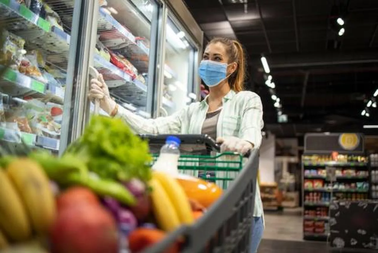 W opinii ministra rolnictwa Europejski Zielony Ład będzie miał wpływ na ceny żywności w sklepach (shutterstock)