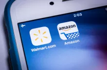 Aplikacje mobilne Amazon i Walmart (Shutterstock)