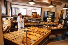 W 2021 r. przybyło w Polsce sklepów piekarniczych. Ich liczba wzrosła o 2 proc. (Shuttersrock.com)