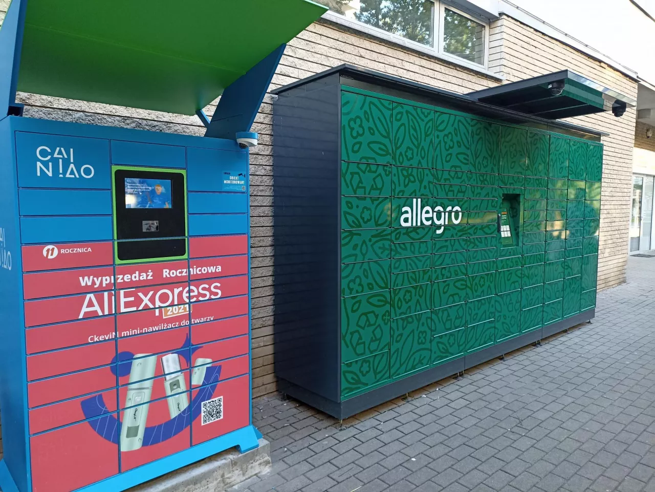Automat na paczki AliExpress i Allegro w Warszawie (wiadomoscihandlowe.pl)