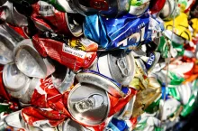 Puszki, recykling (Shutterstock.pl)