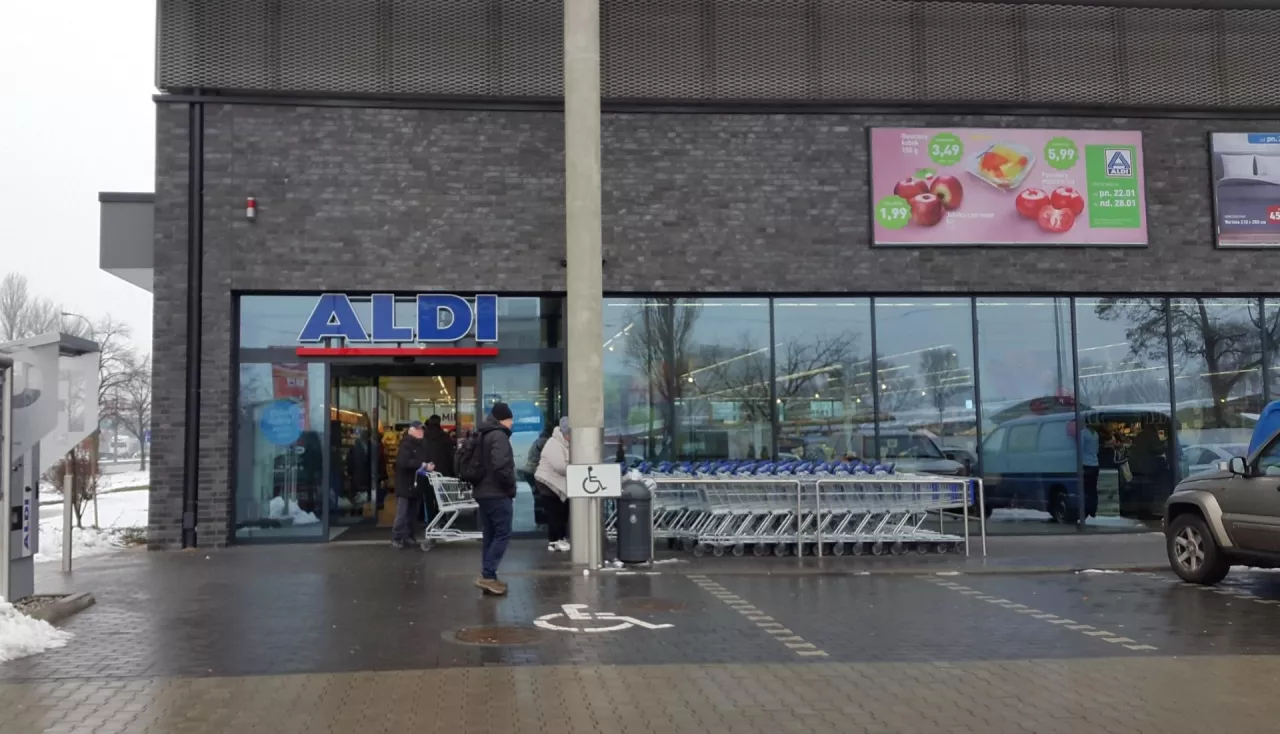 Na zdj. sklep sieci Aldi w Warszawie (fot. wiadomoscihandlowe.pl)