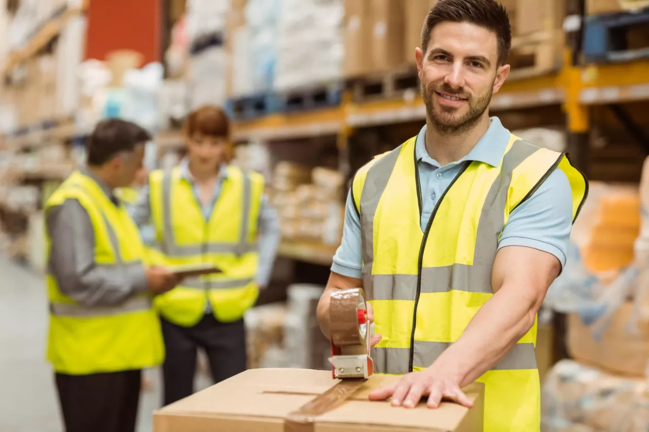 Firmy logistyczne chcą zwiększać zatrudnienie (Shutterstock)
