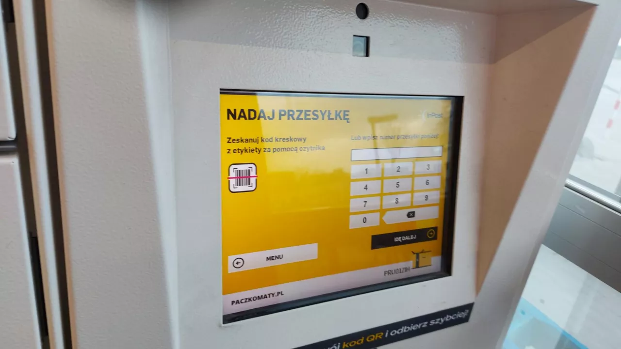 Tak wygląda paczkomat InPostu testowany wewnątrz sklepu sieci Żabka (wiadomoscihandlowe.pl)