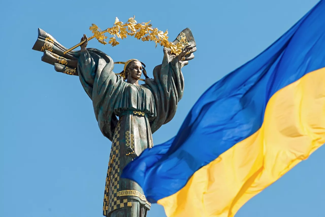 Pomoc dla Ukrainy płynie ze wszystkich stron Polski (fot. Andreas Wolochow / Shutterstock.com)