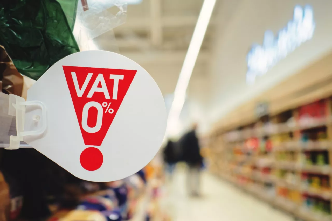 Rząd wprowadził 0% stawkę VAT dla nieodpłatnych dostaw na cele związane z pomocą ofiarom działań wojennych na Ukrainie (fot. Łukasz Rawa/wiadomoscihandlowe.pl)