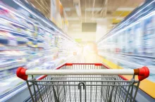 W najnowszej edycji rankingu Listonic, pierwsze miejsce wśród ulubionych sieci spożywczych Polaków zajął Lidl (shutterstock)