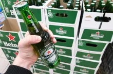 Heineken wycofa się z rynku rosyjskiego (Shutterstock)