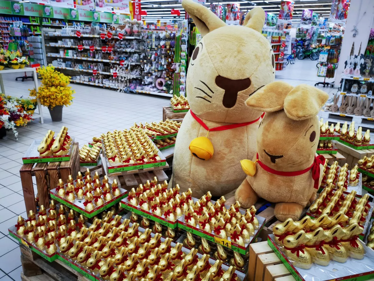 Wielkanocne zakupy Polaków (Shutterstock)